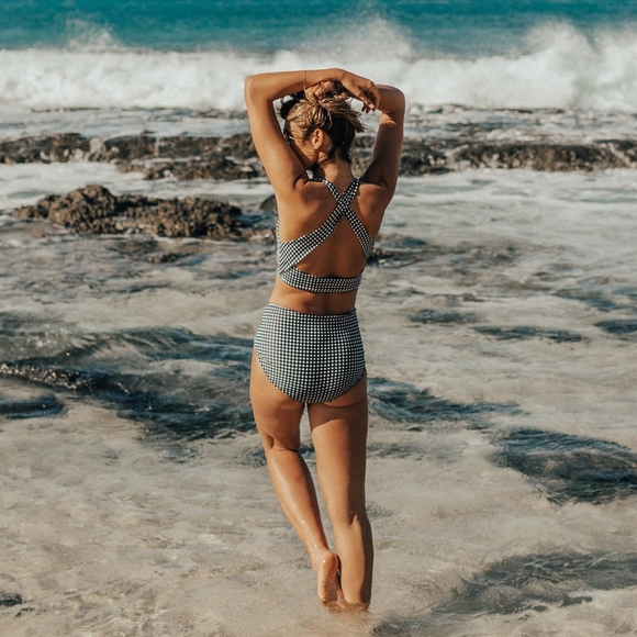 *NWT Albion Fit Bikini - Black Check Knot Top* - Picture 5 of 8